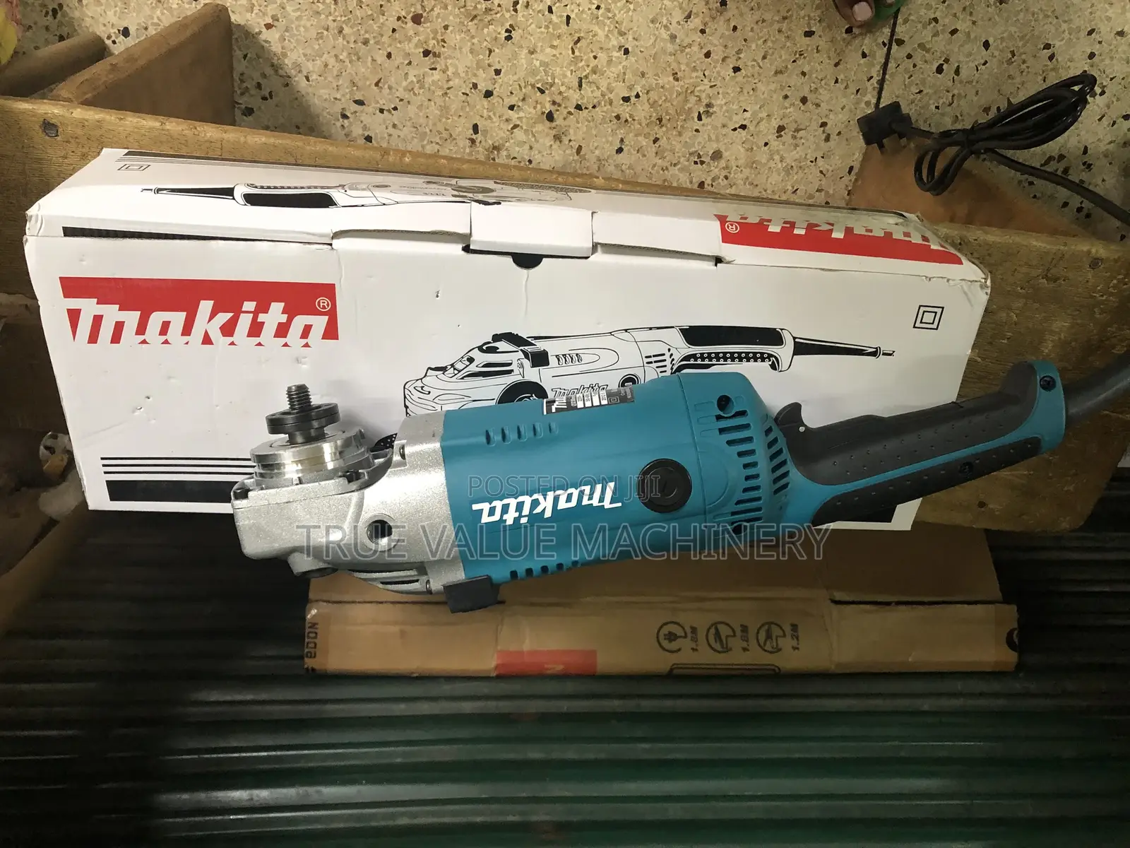 Makita Angle Grinder