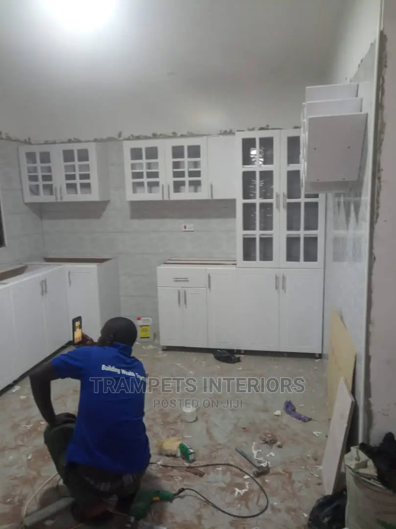 Kitchen/Modern/Kitchen Cabinets