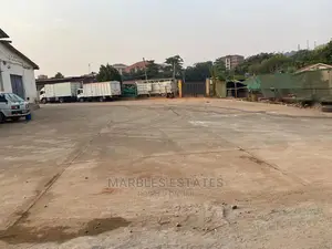 Warehouse for Rent at Sir Apollo