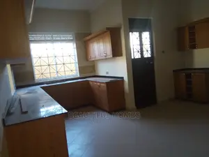 Furnished 4bdrm House in Kira Corporate for Sale
