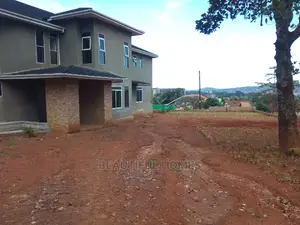 Furnished 7bdrm Mansion in Naguru, Nakawa for Sale