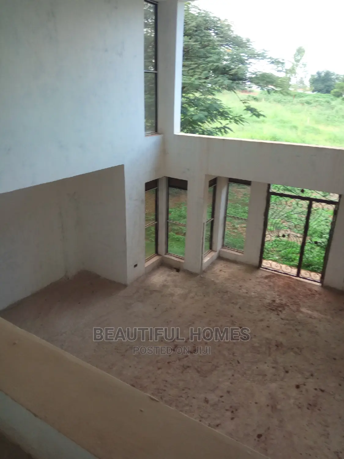 Furnished 7bdrm Mansion in Naguru, Nakawa for Sale