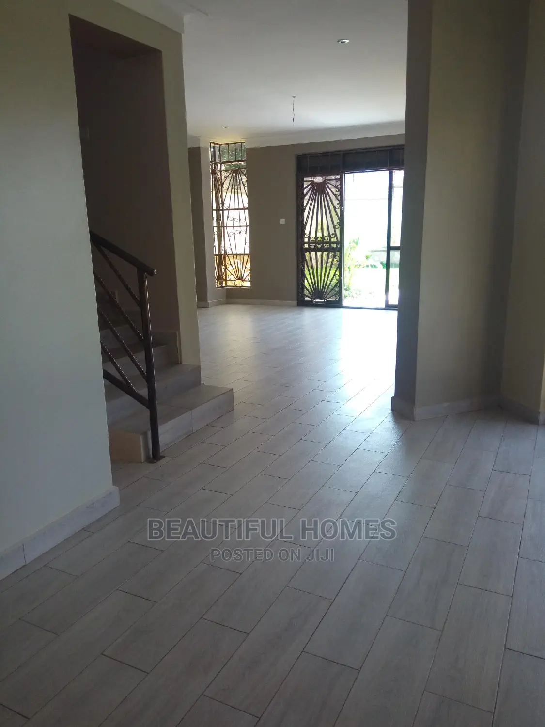 Furnished 4bdrm House in Kira for Sale
