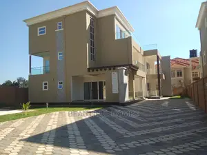 Furnished 6bdrm Mansion in Munyonyo, Makindye for Sale
