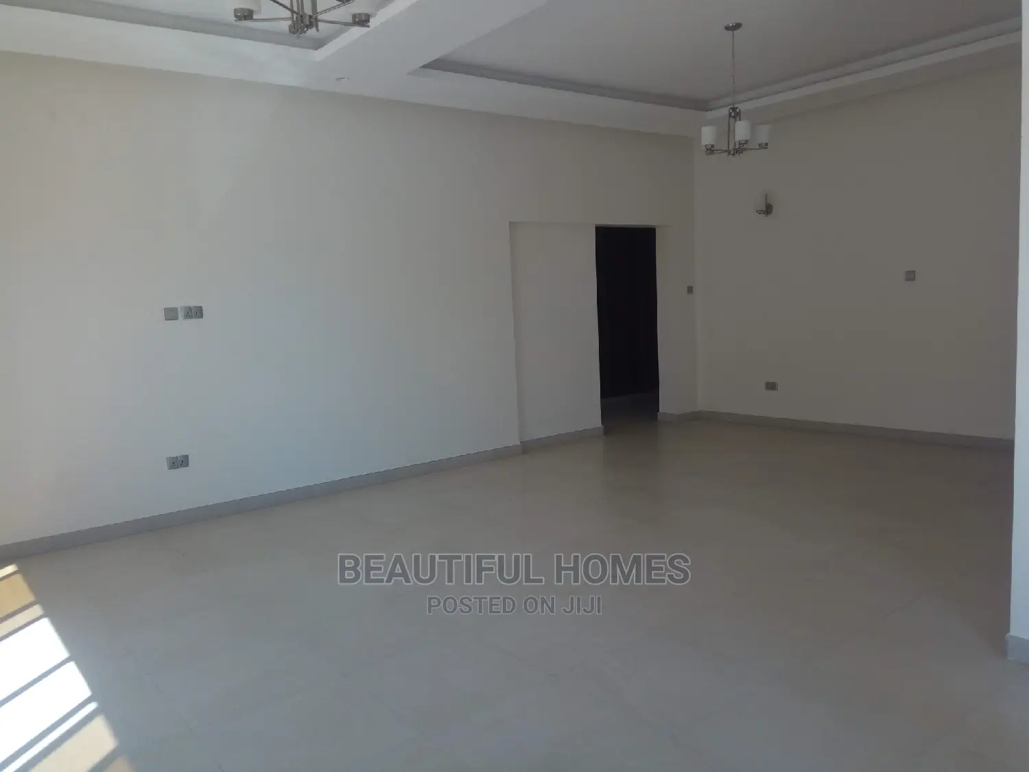 Furnished 6bdrm Mansion in Munyonyo Rich, Makindye for Sale