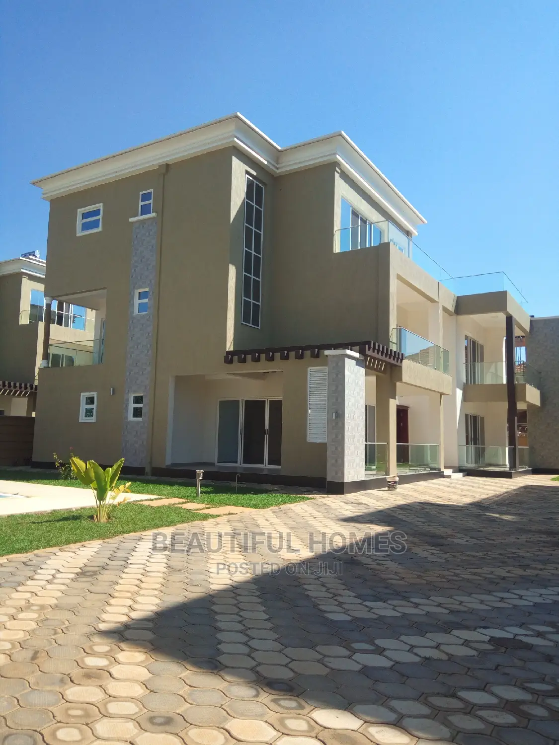 Furnished 6bdrm Mansion in Munyonyo Rich, Makindye for Sale