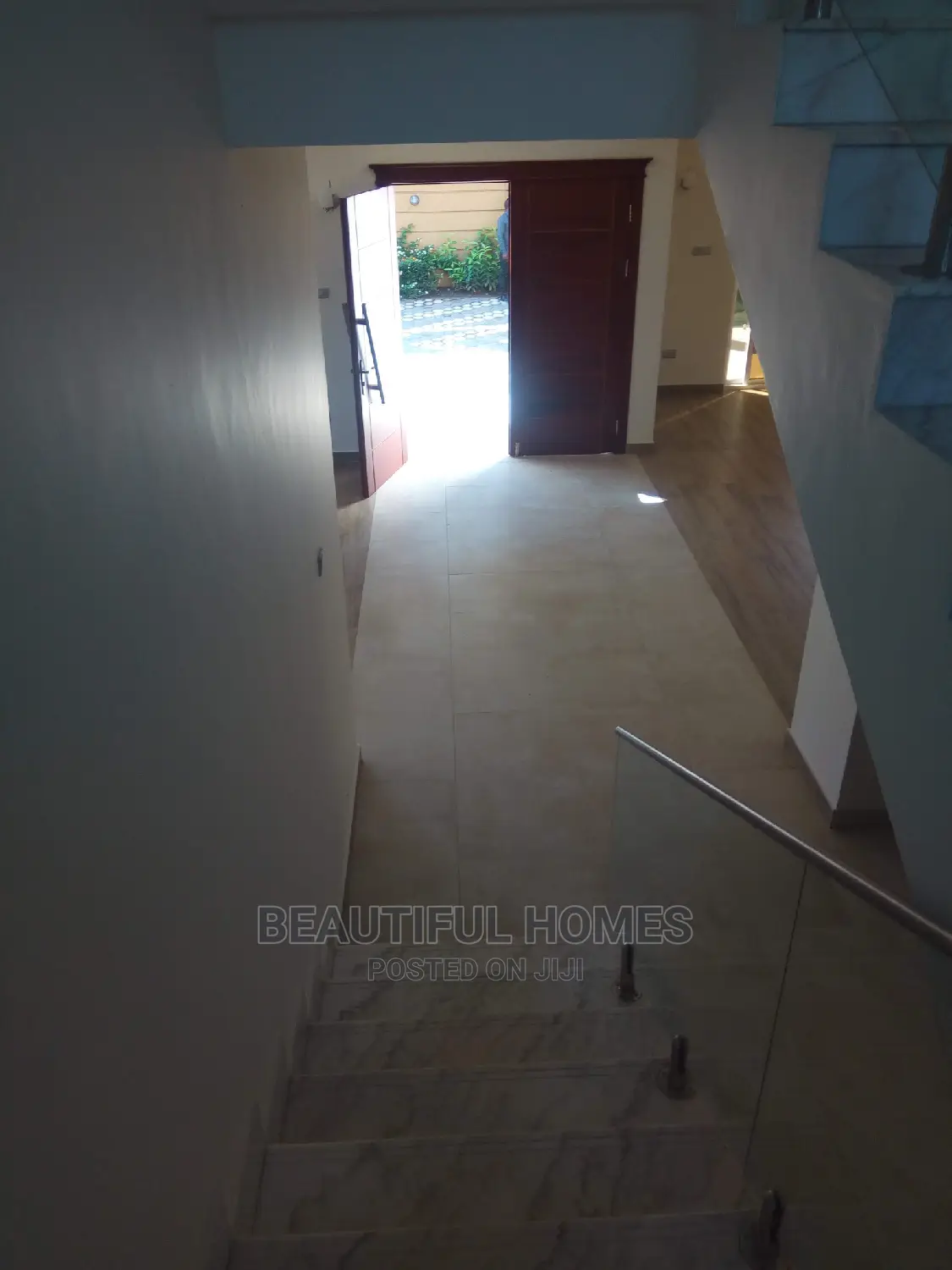 Furnished 6bdrm House in Munyonyo, Makindye for Sale