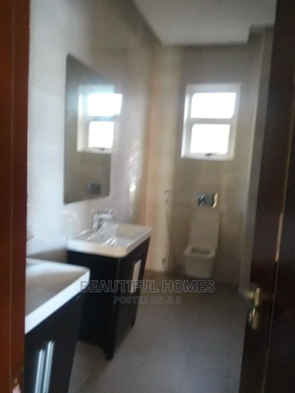 Furnished 6bdrm Mansion in Munyonyo, Makindye for Sale