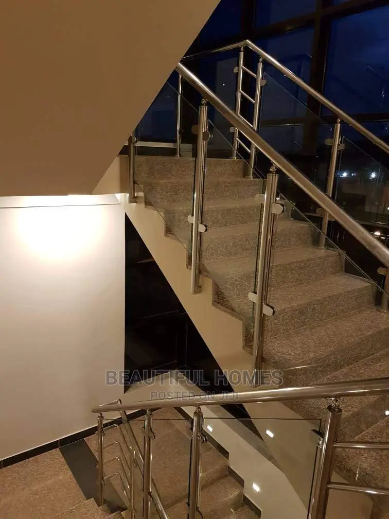 Furnished 6bdrm Mansion in Munyonyo, Makindye for Sale