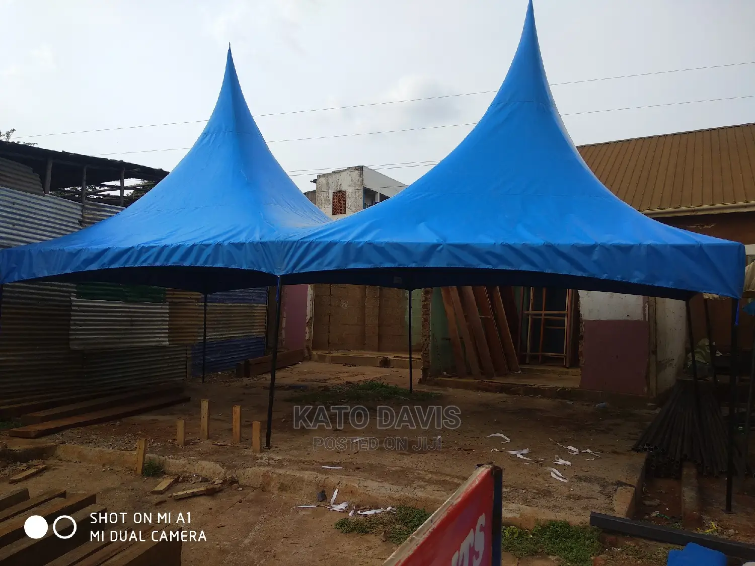 Blue Tent 100 Seater