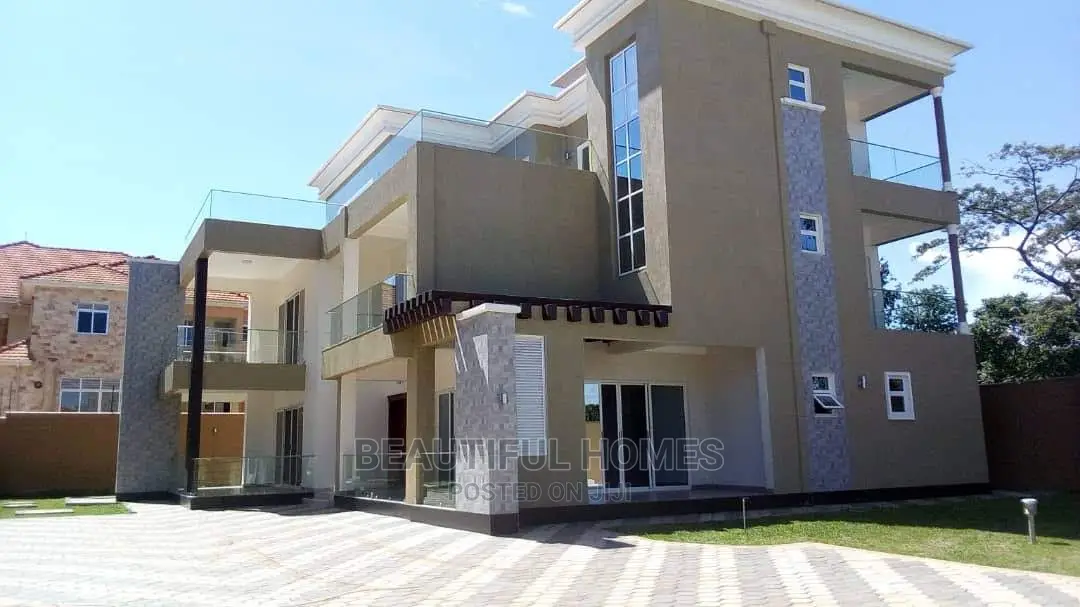 Furnished 6bdrm Mansion in Munyonyo, Makindye for Sale