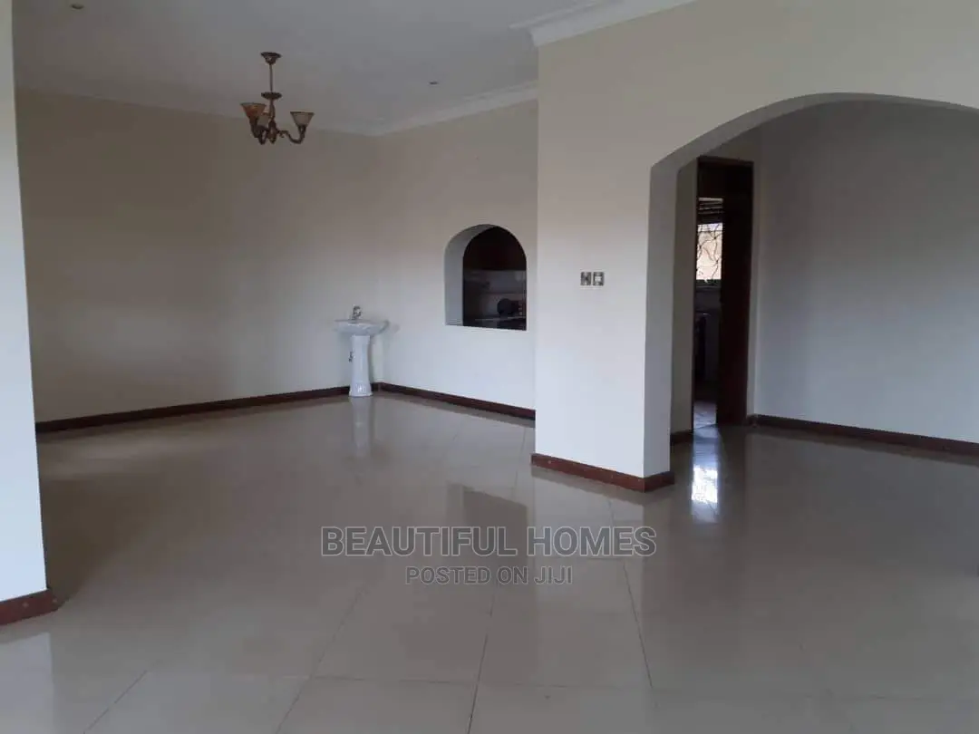 Furnished 2bdrm Condo in Bukoto, Central Division for Sale