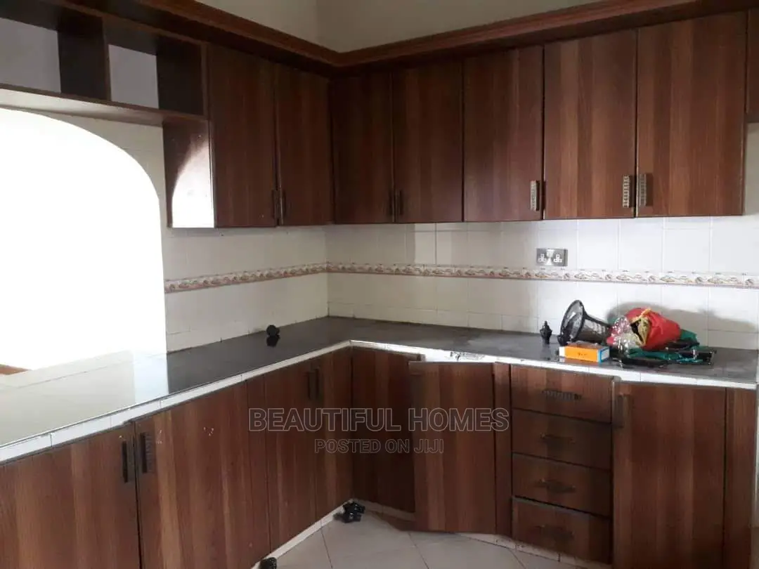 Furnished 2bdrm Condo in Bukoto, Central Division for Sale