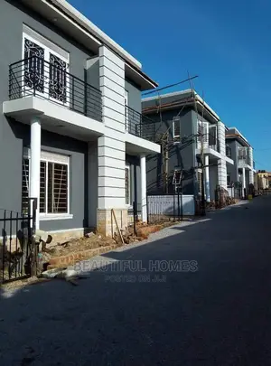 Photo - Furnished 4bdrm Villa in Tarmacked, Kira for Sale