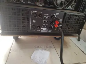 Sound Standard Professional Amplifier
