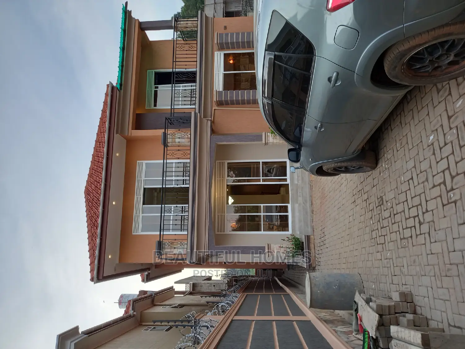 Furnished 4bdrm House in Kira Diplomat for Sale