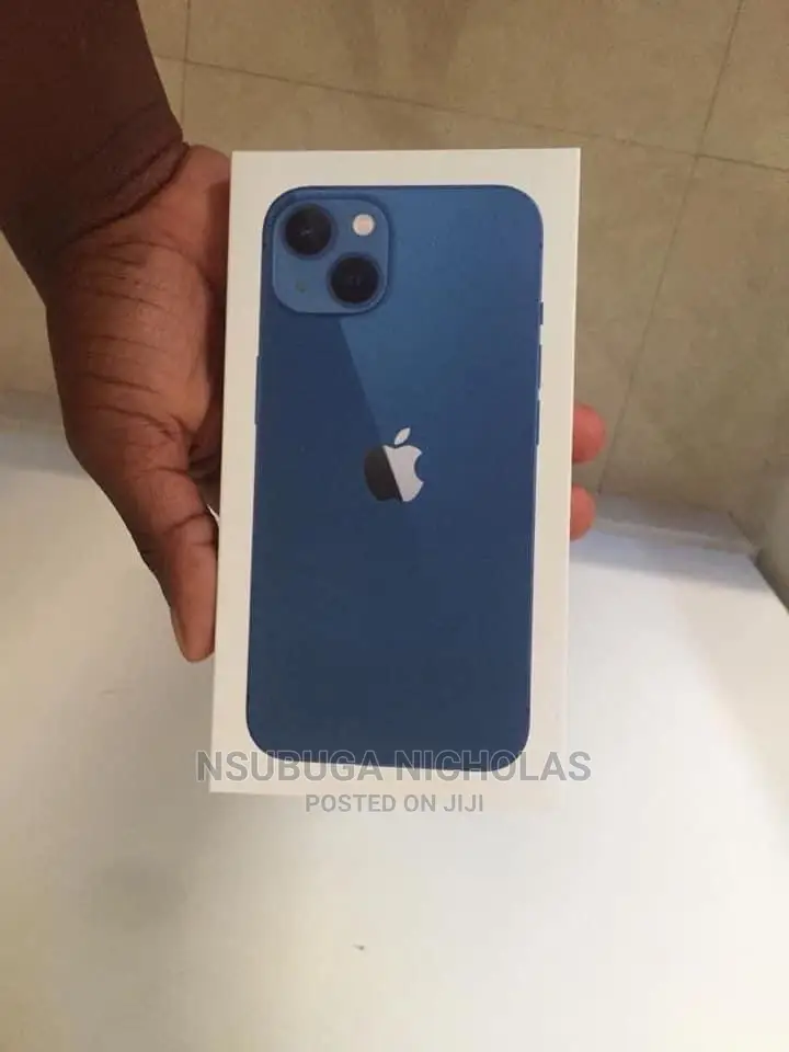 New Apple iPhone 13 256 GB Blue