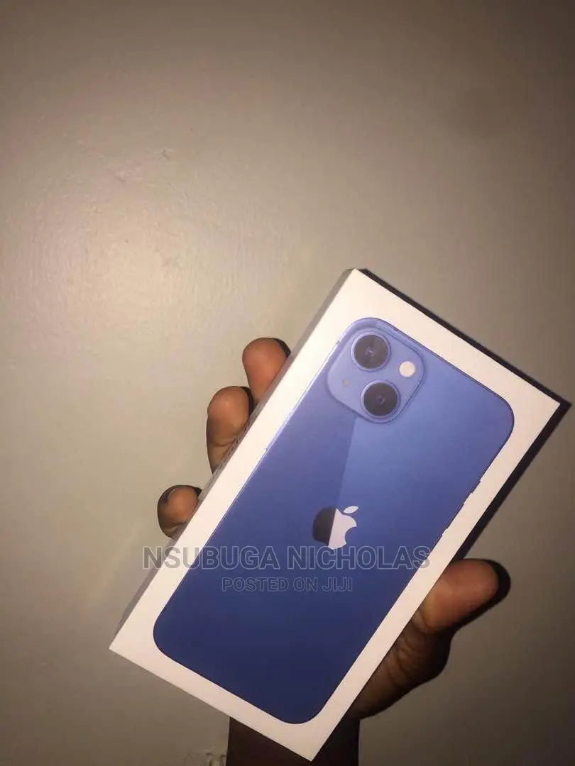 New Apple iPhone 13 256 GB Blue