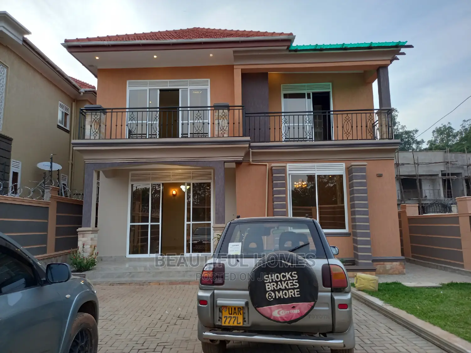 Furnished 4bdrm House in Tarmacked, Kira for Sale
