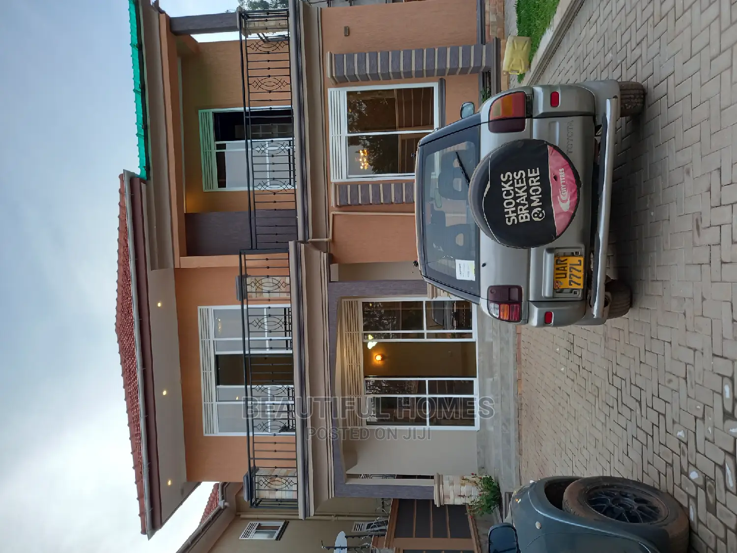 Furnished 4bdrm House in Tarmacked, Kira for Sale