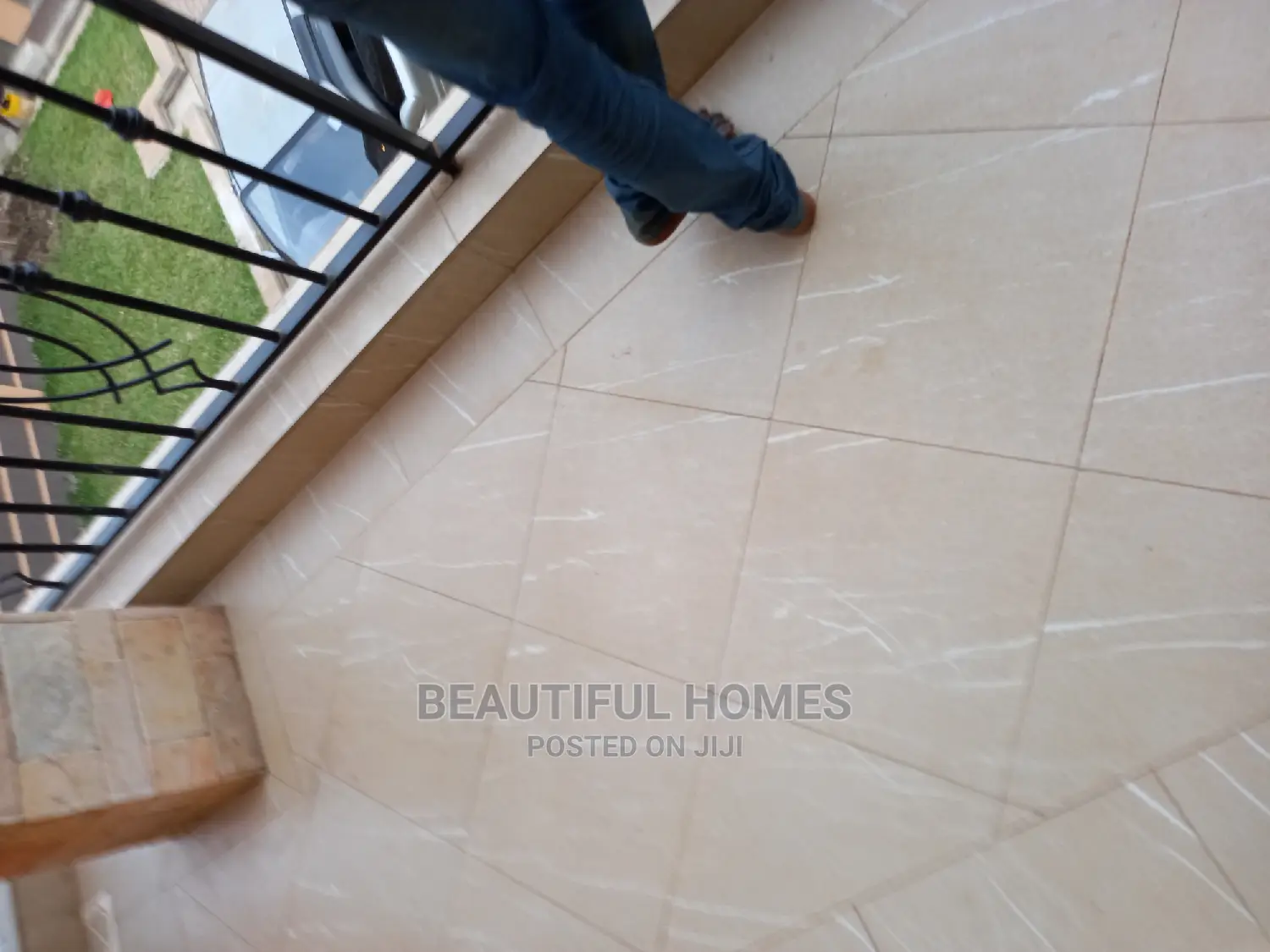 Furnished 4bdrm Duplex in Kira Wealthy for Sale