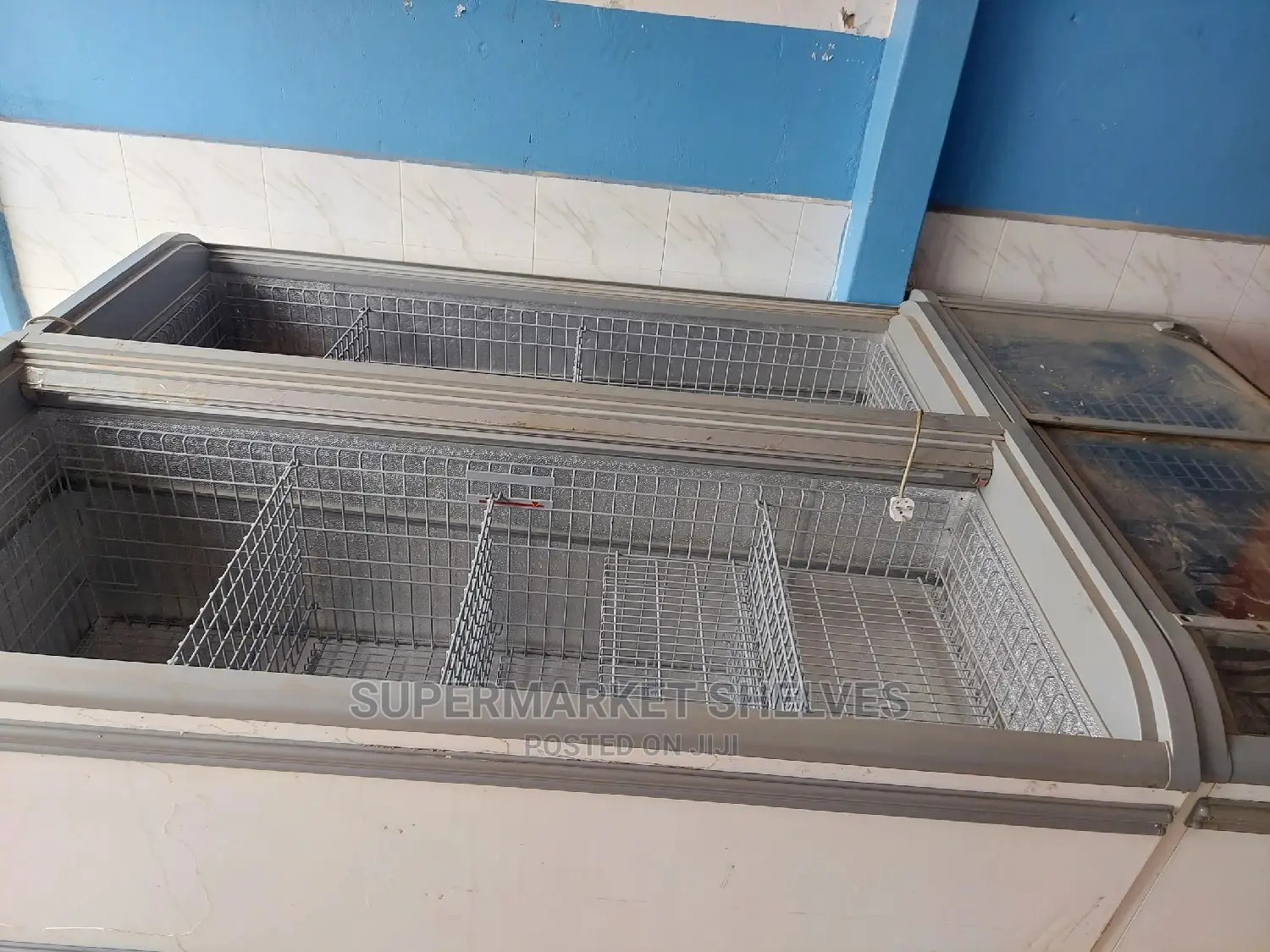 Meat Display Chiller /Deep Freezer on Sale Each at 8m