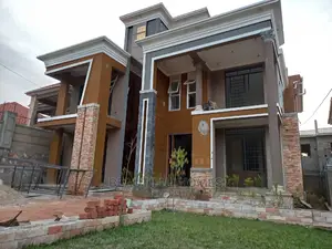 Furnished 5bdrm Mansion in Kira for Sale