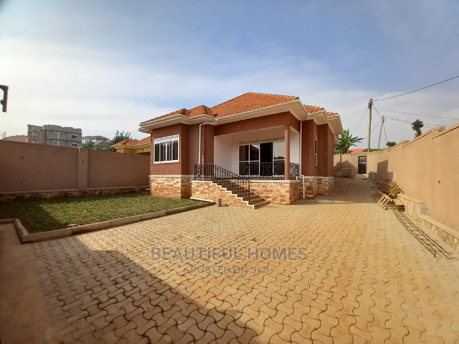 Furnished 4bdrm Bungalow in Gated Estate, Kira for Sale