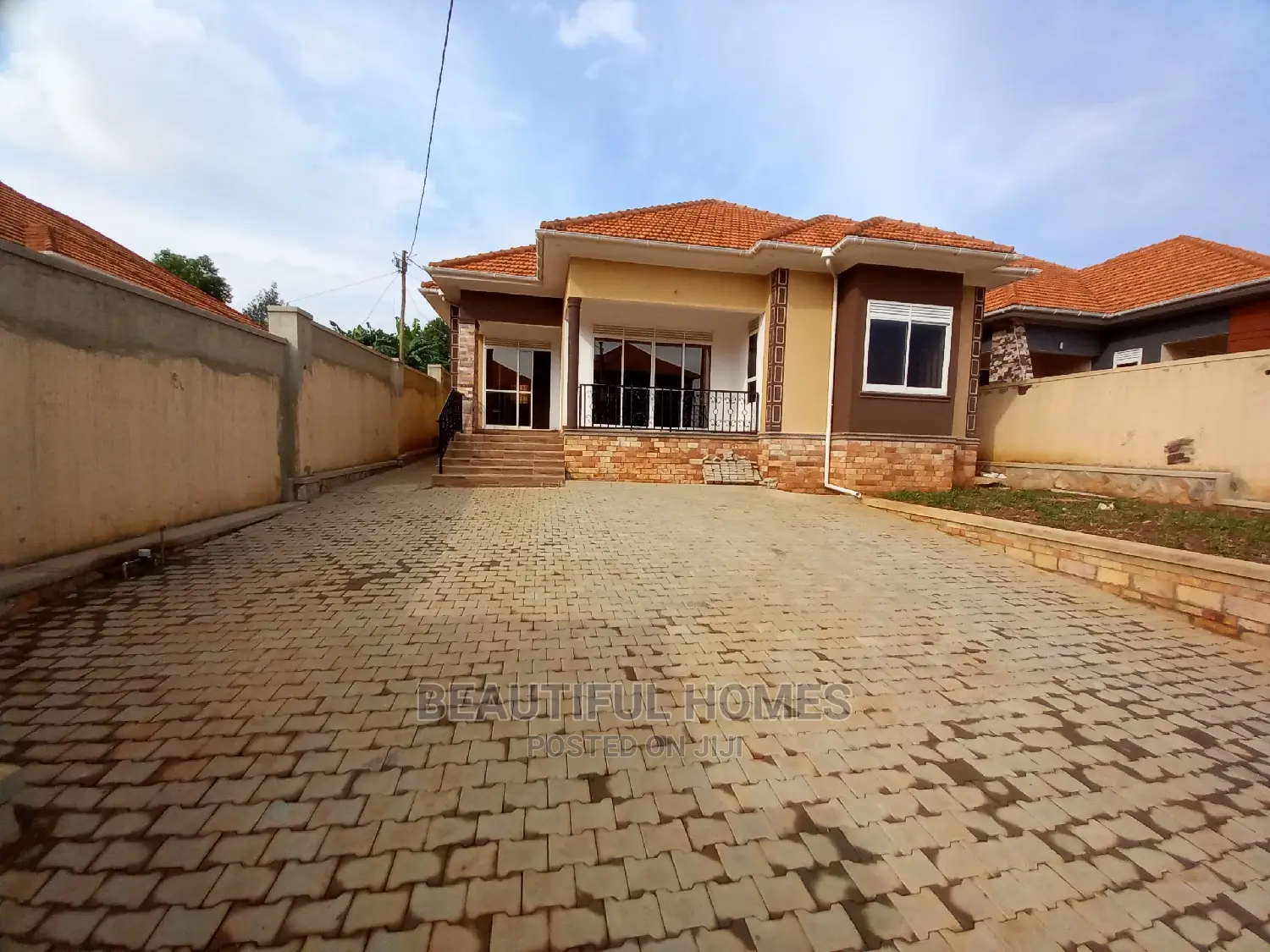 Furnished 4bdrm House in Ministers Estate, Kira for Sale