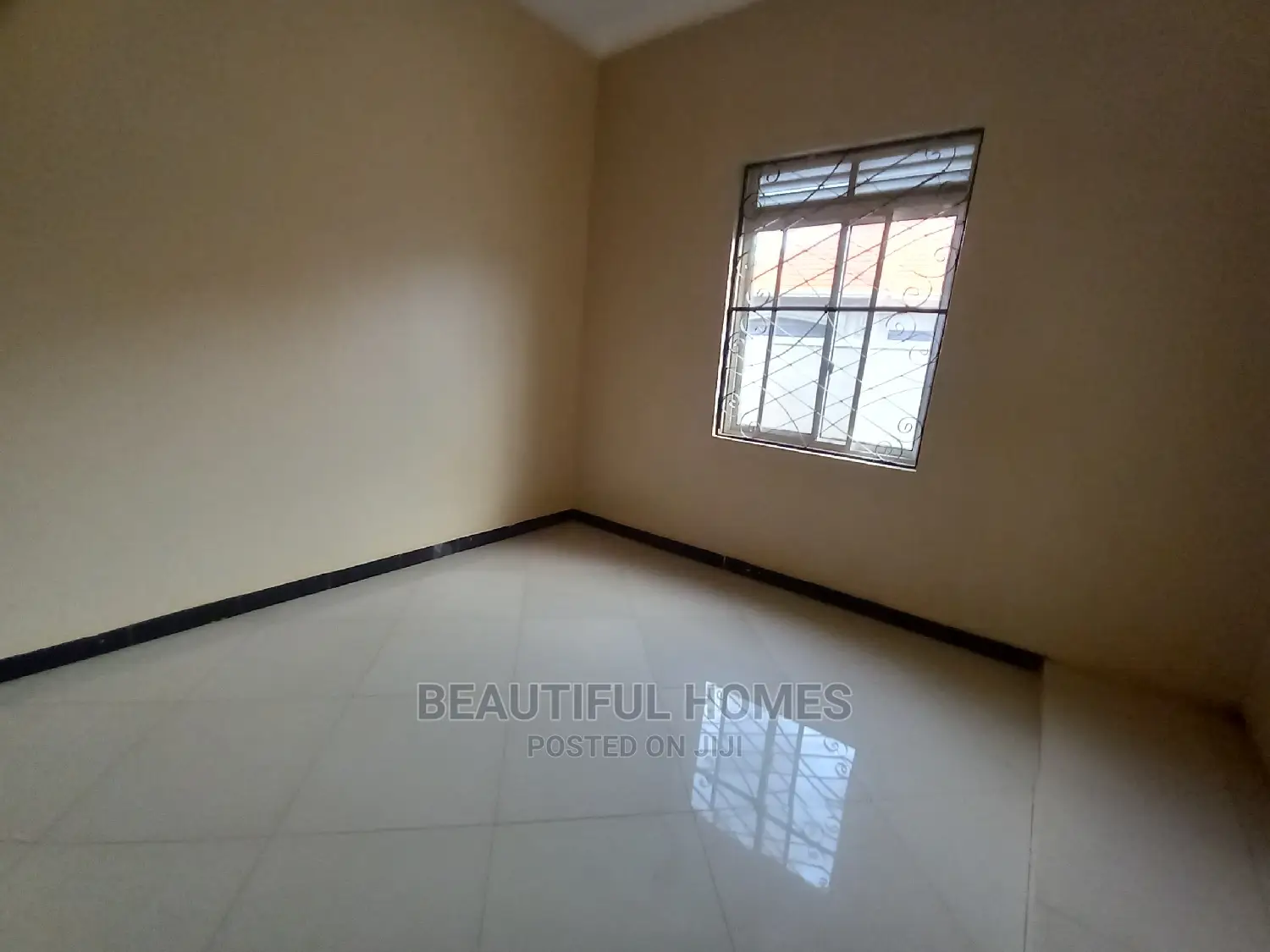 Furnished 4bdrm House in Kira Ministers for Sale