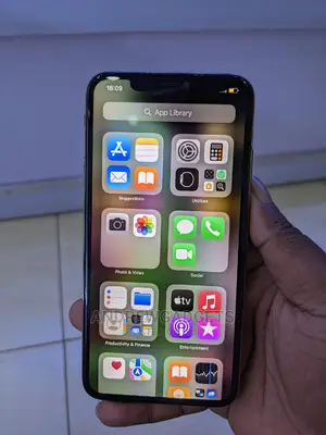 Photo - Apple iPhone XS Max 64 GB Gold