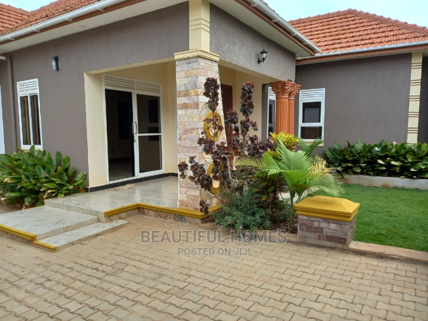 Furnished 4bdrm House in Kira Mamerito, Central Division for Sale