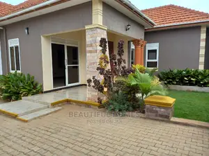 Furnished 4bdrm House in Kira Mamerito, Central Division for Sale