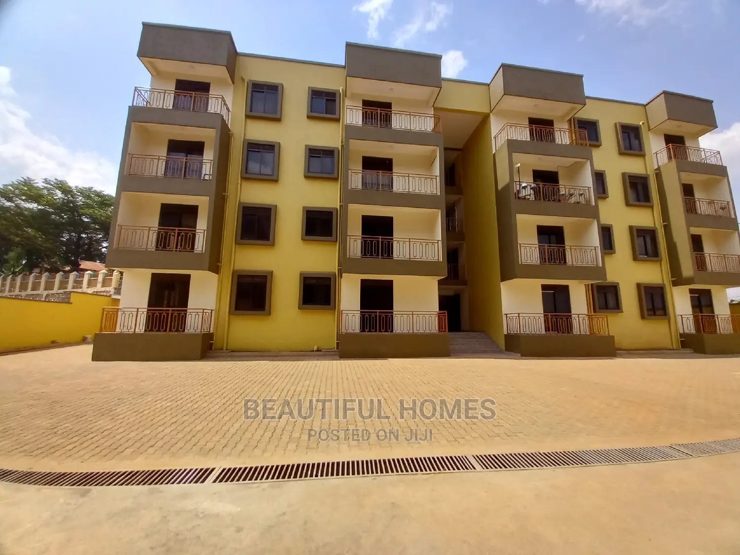 Furnished 3bdrm Condo in Kisaasi, Central Division for Sale