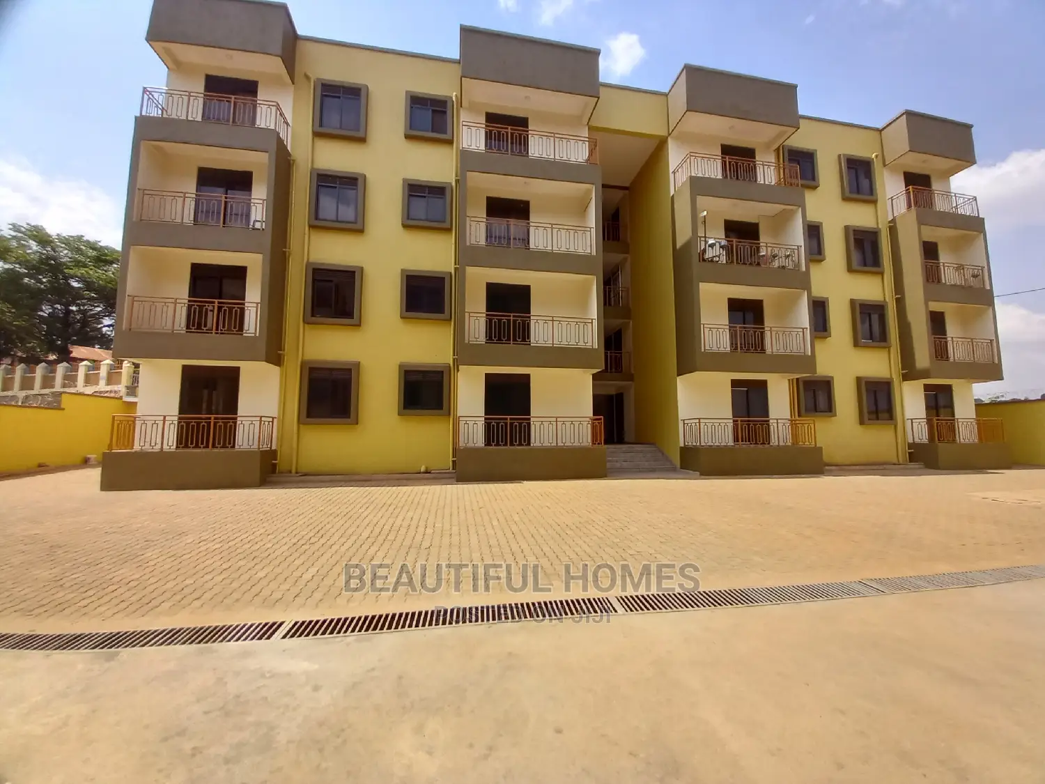 Furnished 3bdrm Condo in Kisaasi, Central Division for Sale