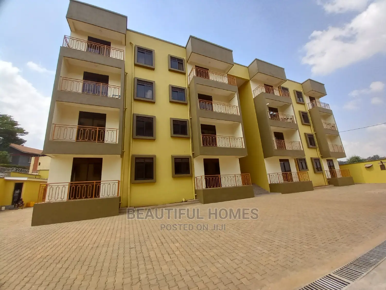 Furnished 3bdrm Condo in Kisaasi, Central Division for Sale