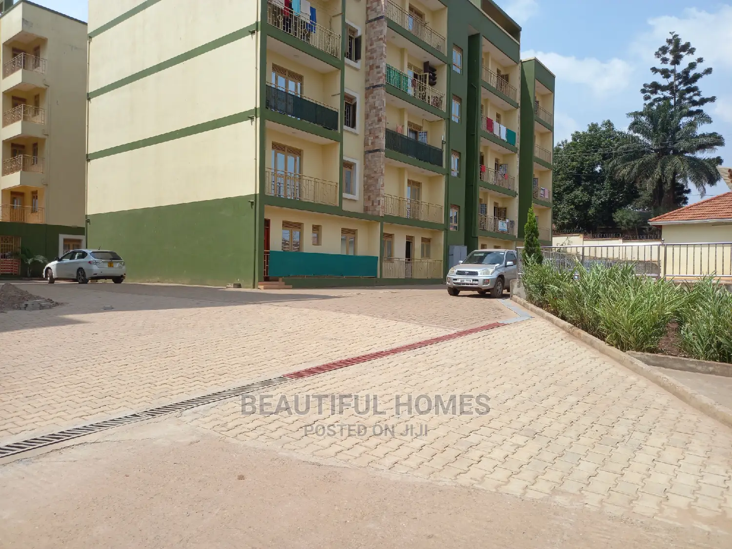 Furnished 2bdrm Condo in Bukoto, Central Division for Sale