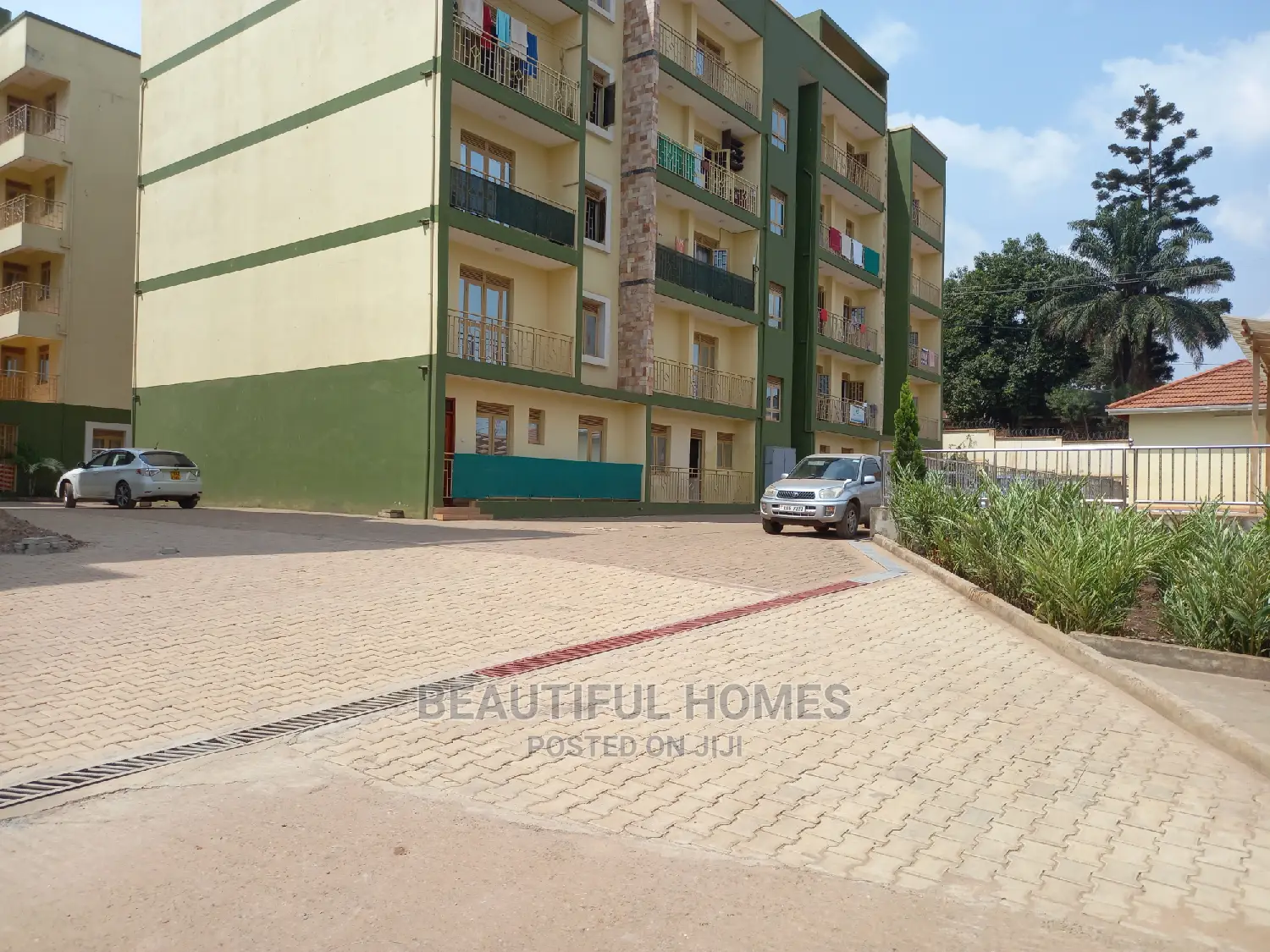 Furnished 2bdrm Condo in Bukoto, Central Division for Sale