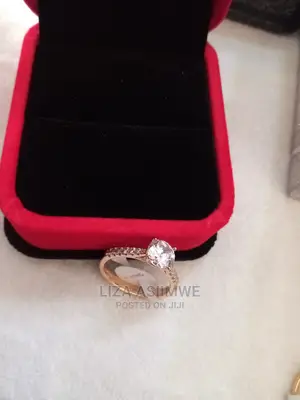 Engagement Rings Available With the Ring Box It's Self