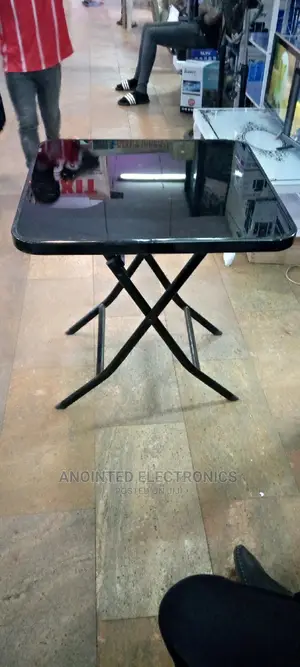 Foldable Glass Tables