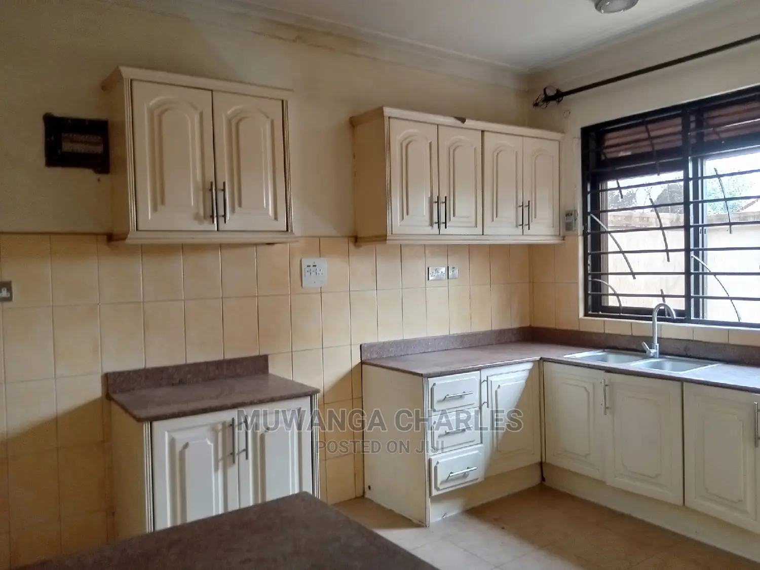 3bdrm Duplex in Fs Properties Ltd, Central Division for Rent