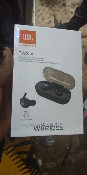 Photo - JBL TWS 4 Earbuds