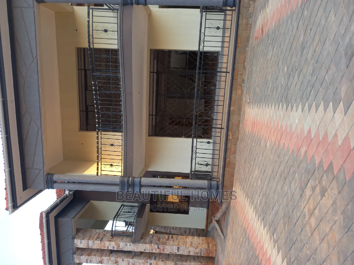 Furnished 6bdrm Mansion in Najjera Prime, Central Division for Sale