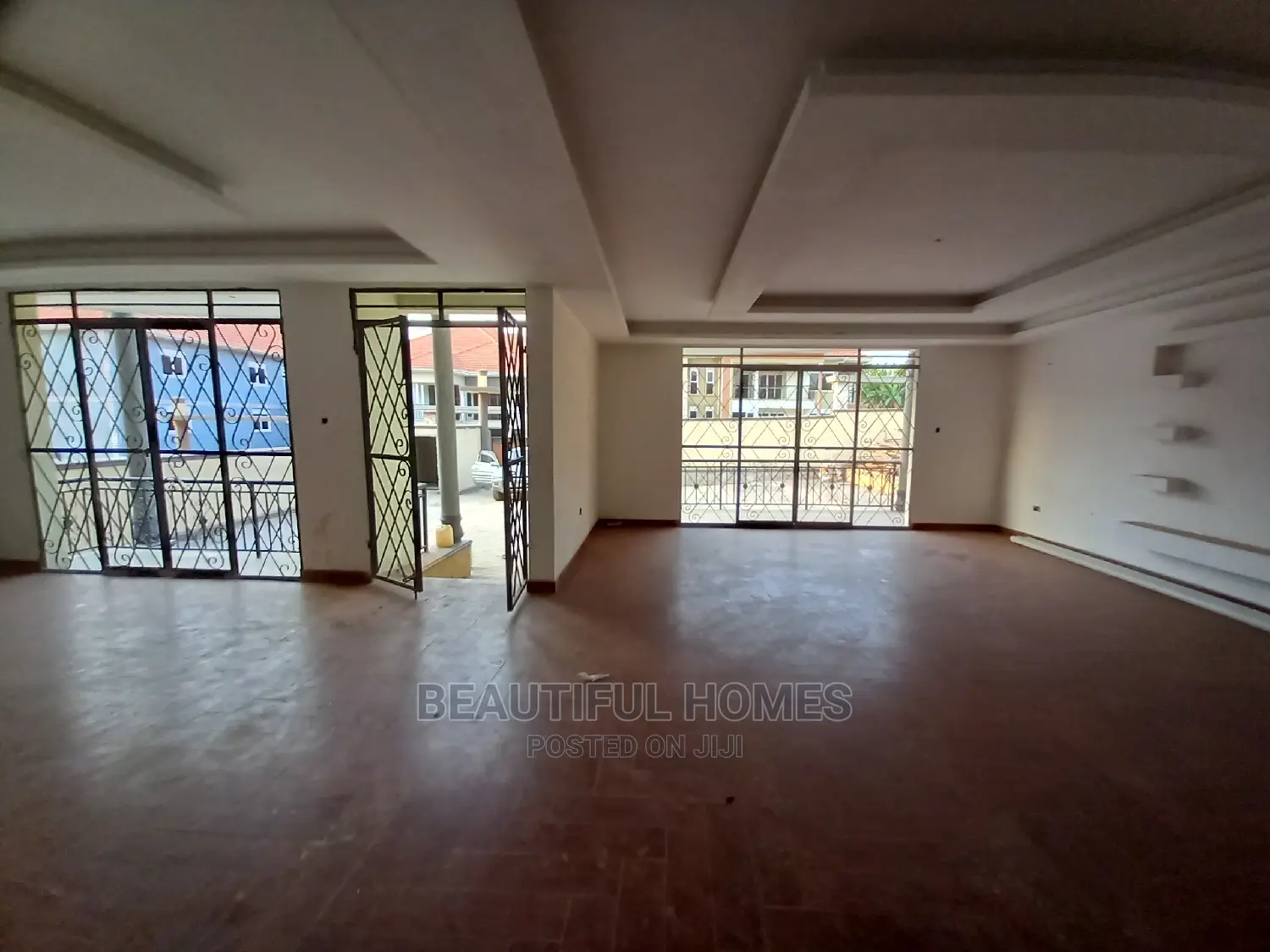 Furnished 6bdrm Mansion in Corporate Class, Central Division for Sale
