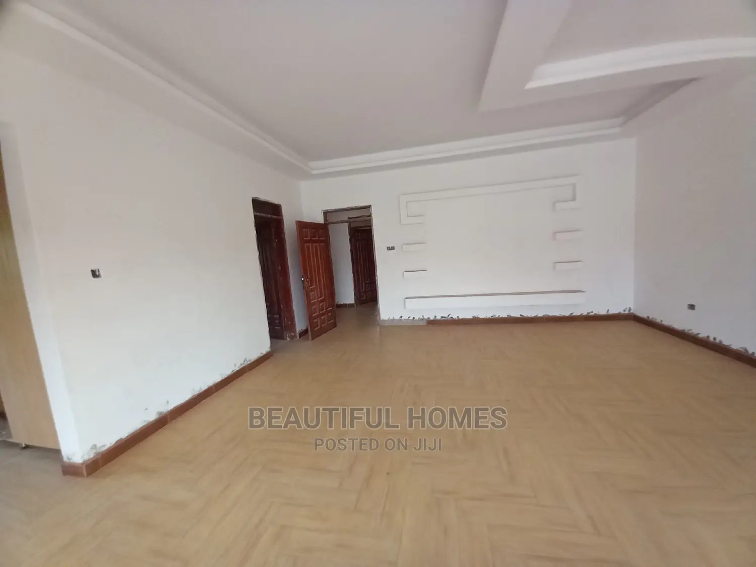 Furnished 6bdrm Mansion in Corporate Class, Central Division for Sale