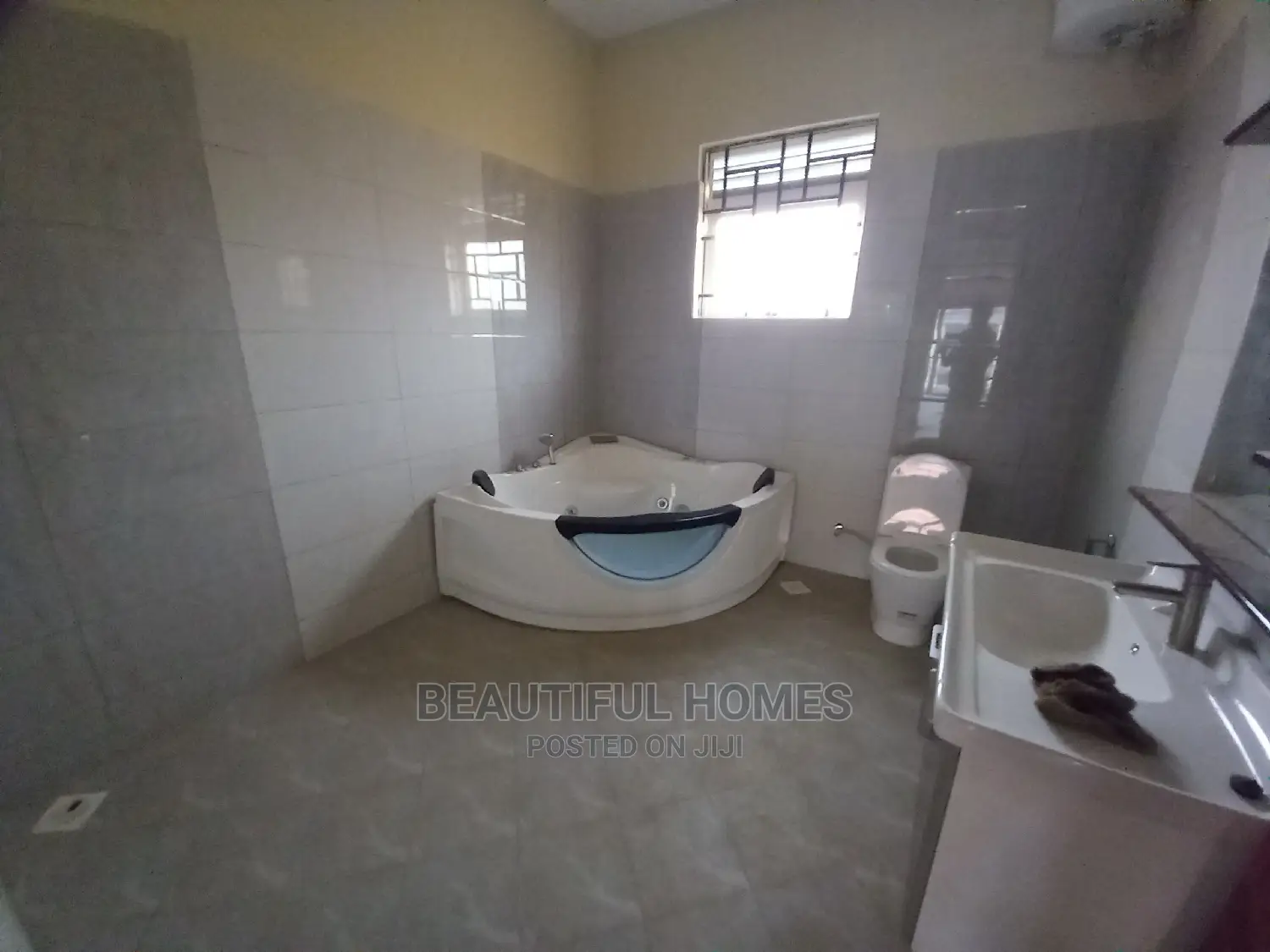 Furnished 6bdrm Mansion in Najjera Gated Estate, Nakawa for Sale