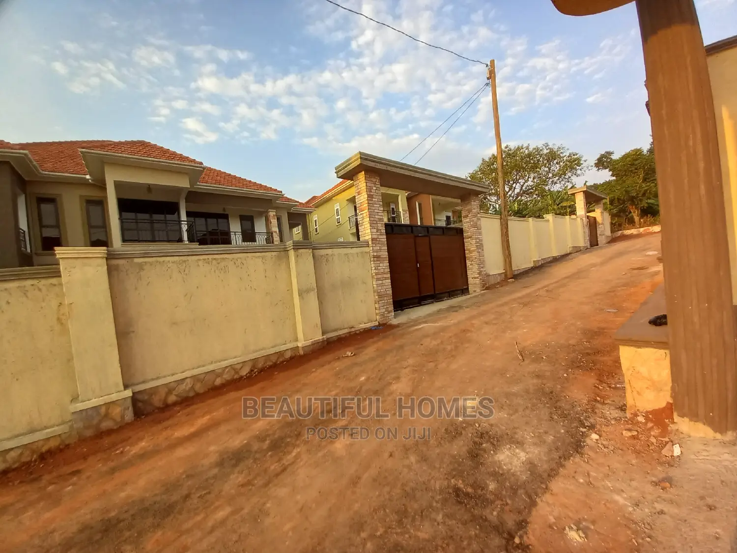 Furnished 6bdrm Mansion in Kira Gated Estate for Sale