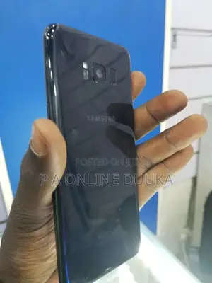 Photo - Samsung Galaxy S8 Plus 64 GB Black