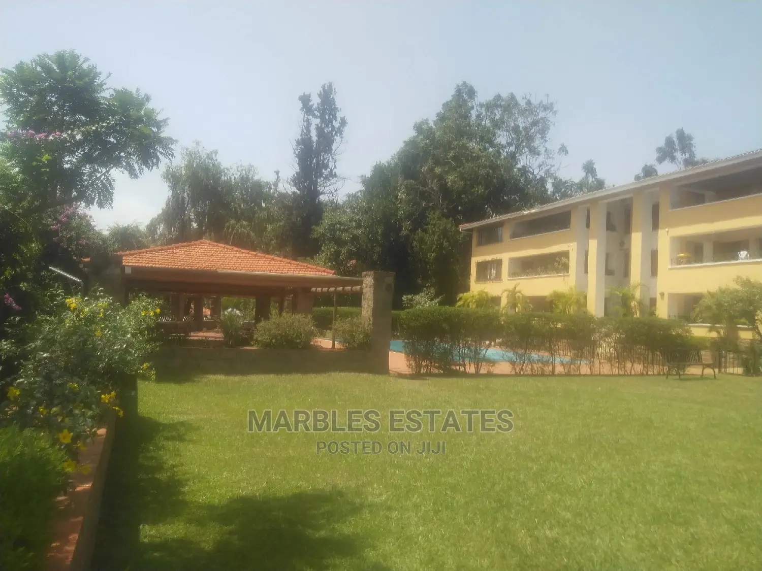3bdrm Apartment in Mbuya, Central Division for Rent