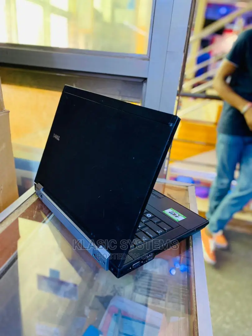 Laptop Dell Latitude E6400 2GB Intel Core 2 Duo 250GB